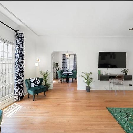 Beverly Hills Stylish & Central 1 Bedroom Apt + Parking Лос-Анджелес Экстерьер фото