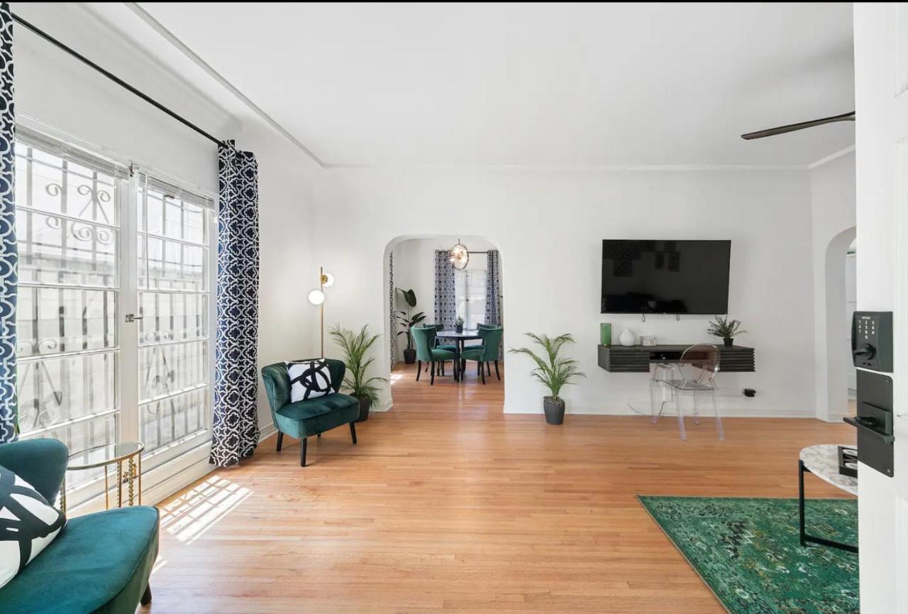 Beverly Hills Stylish & Central 1 Bedroom Apt + Parking Лос-Анджелес Экстерьер фото